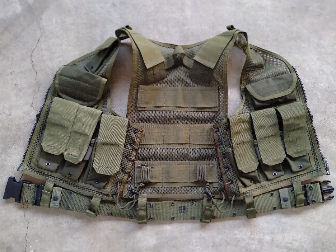 ブラックホーク アサルトベスト