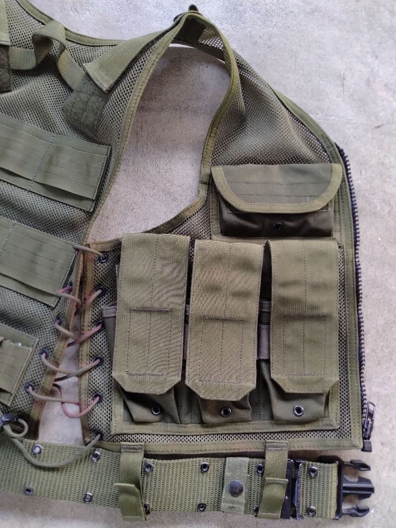 ブラックホーク アサルトベスト