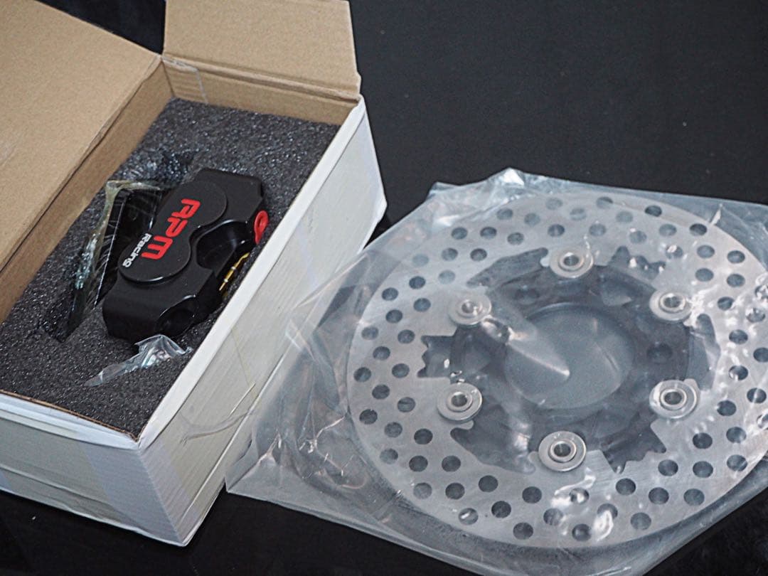 ビッグローター 4ポッドキャリパーキット ズーマー Dio ライブディオZX