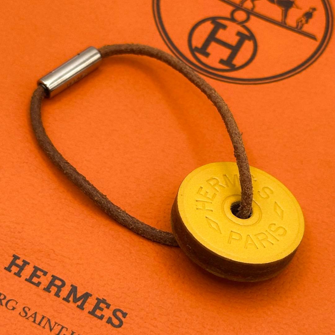 【希少色】HERMES セリエ ポルトクレ トークン レザーチャーム キーリング
