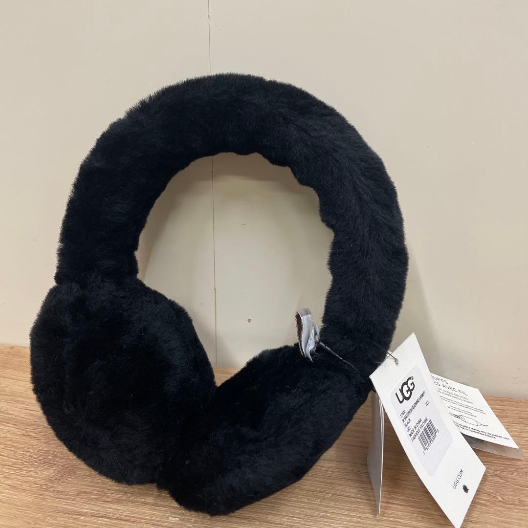 UGG イヤーマフ 有線ヘッドフォン ブラック 新品未使用タグ付ムートン 耳当て