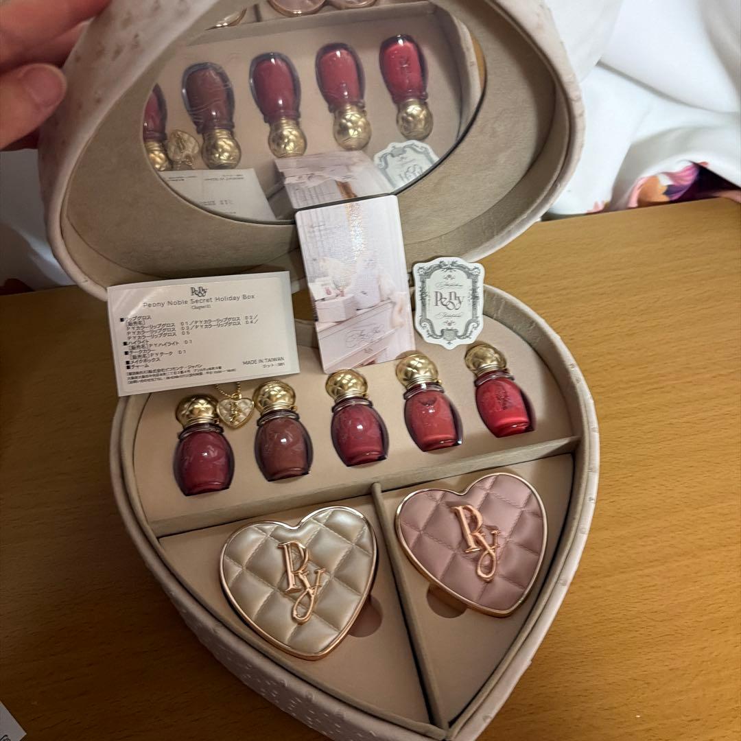 新品ピオニー　ノーブルシークレットホリデーボックス　Chapter01
