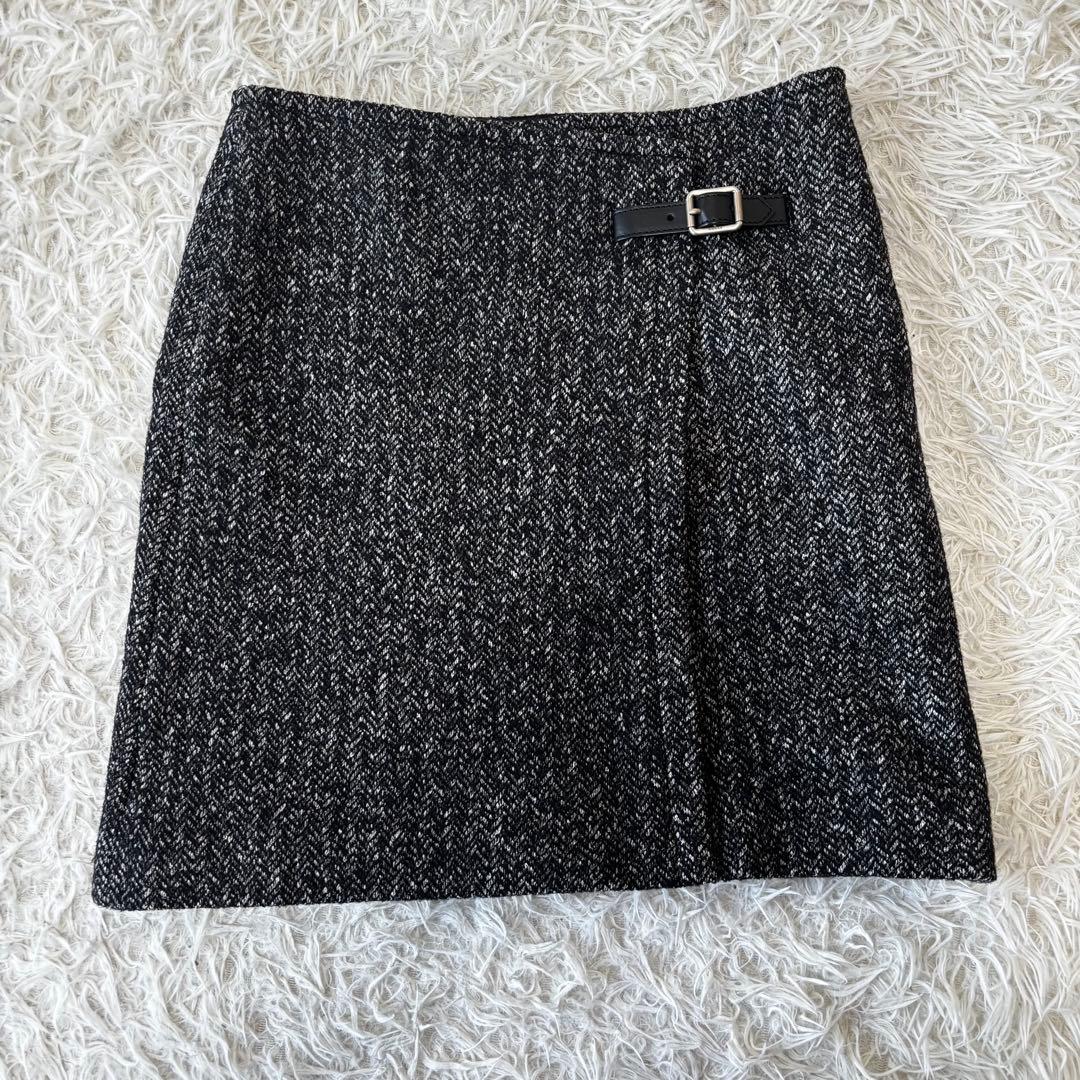 GUCCI✨ツイードヘリンボーン柄　巻きスカート　羊革ベルト　シルバー刻印金具