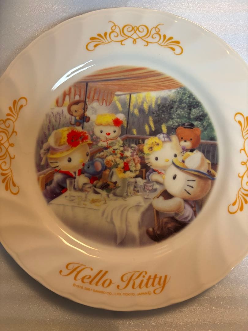 ハローキティ　30周年　絵皿