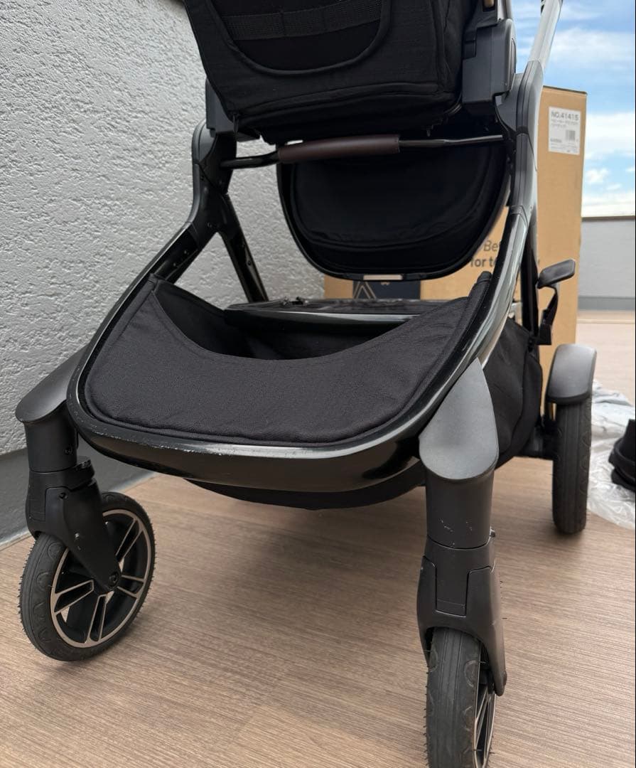 Nuna 2人乗りベビーカー　Demi growデミグロウ