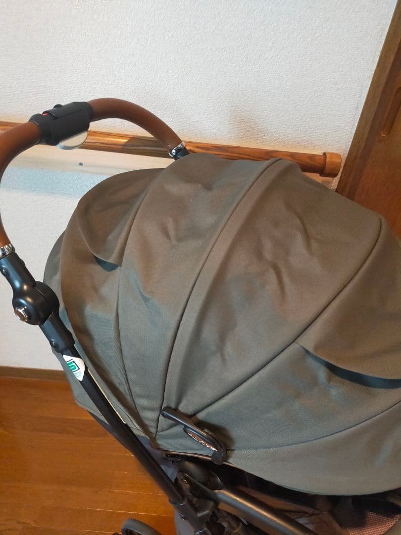 2022年モデル Aprica アップリカ ラクーナビッテクッション カーキ美品