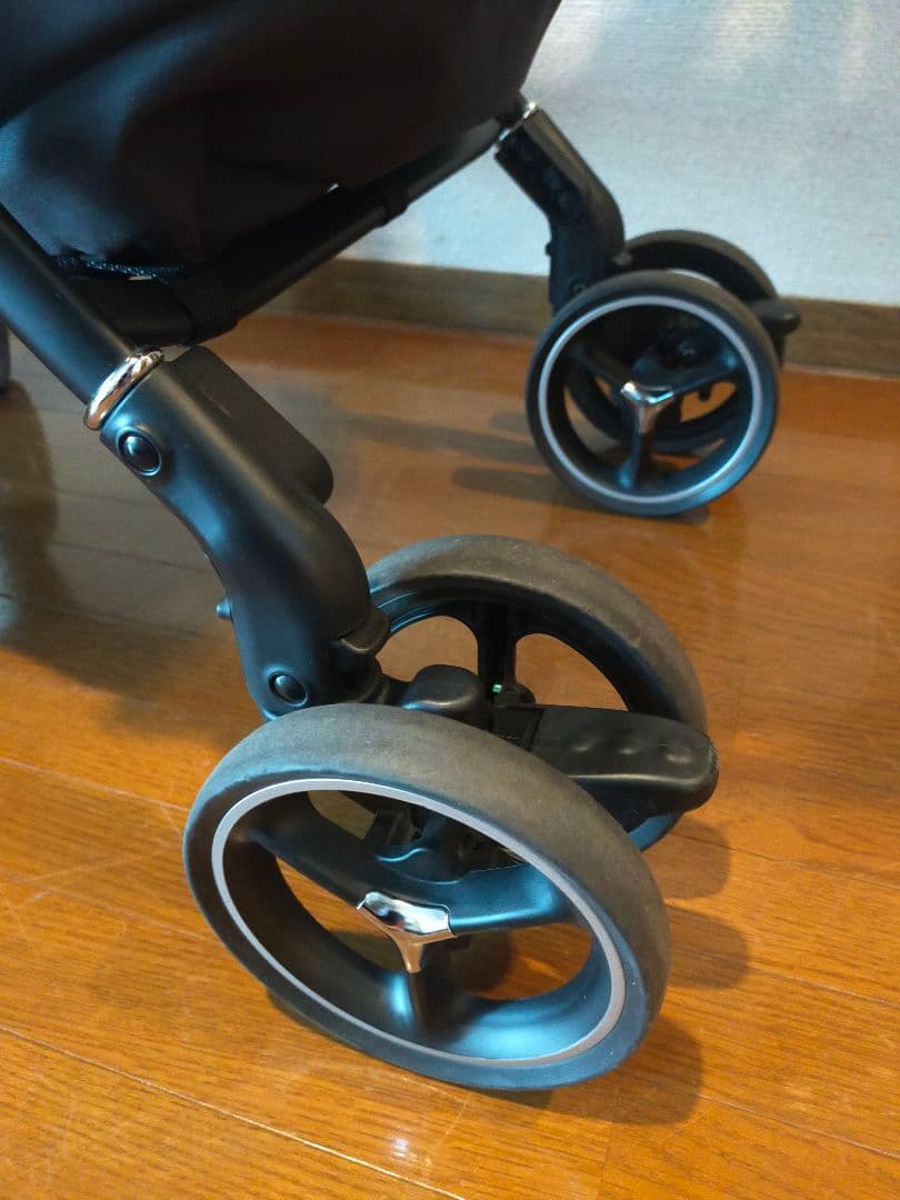 2022年モデル Aprica アップリカ ラクーナビッテクッション カーキ美品