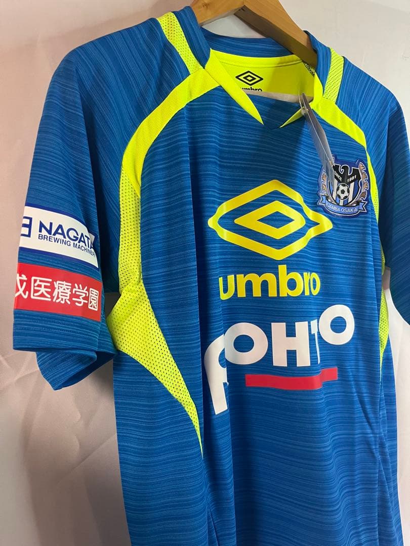 【新品未使用】UMBRO アンブロ ガンバ大阪　トレーニングウェア　半袖