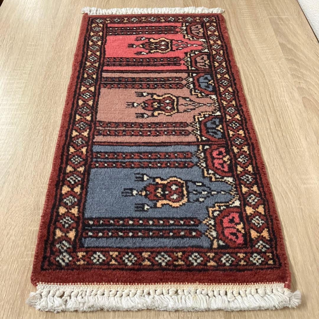 ラグ手織り絨毯　ミニラグ　ヴィンテージ ラグ　トライバルラグ32cmx63cm