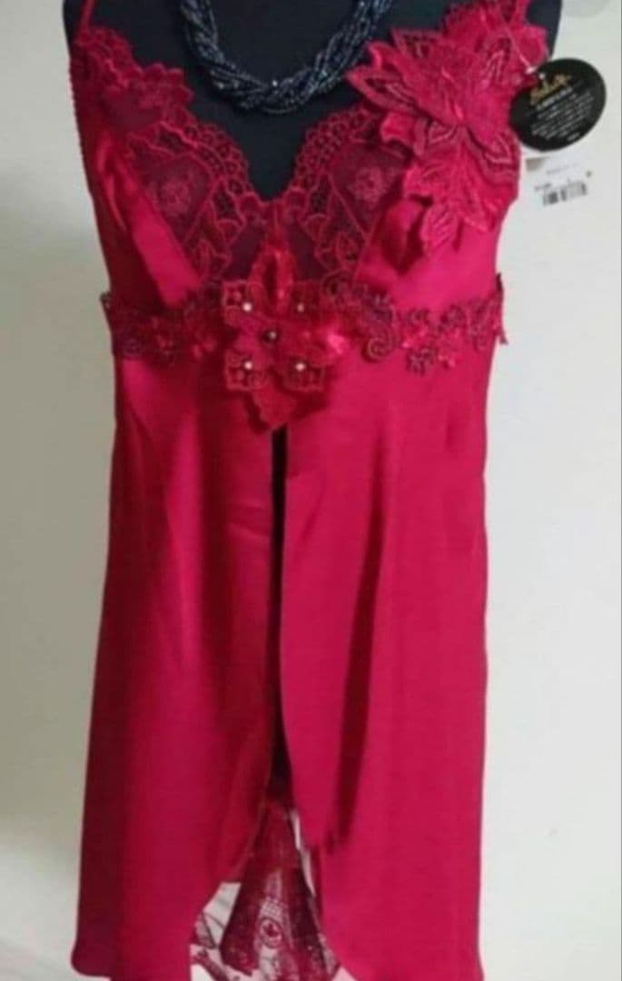 サルート 店舗限定 ヴィクトリア ランジェリードレス Ｍ レッド 定価26400