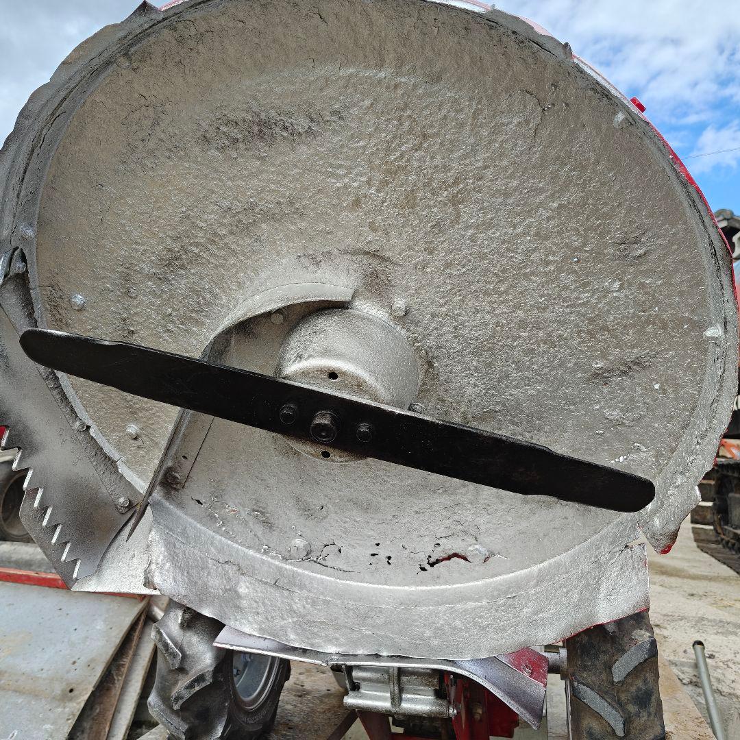 オーレック AM61B 自走式草刈機　ロータリーモア OREC最大6馬力