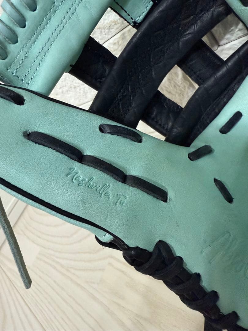 mlb愛　Absolutely Ridiculous グローブ 12インチ