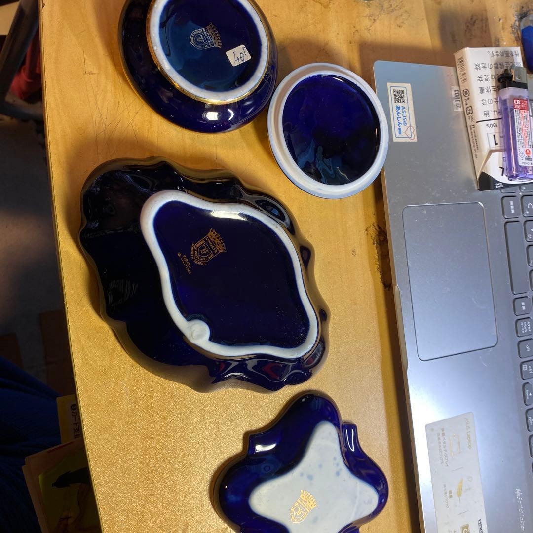 ヴィンテージ:フランス「リモージュ」美品　小皿、小物入れ、灰皿の3点