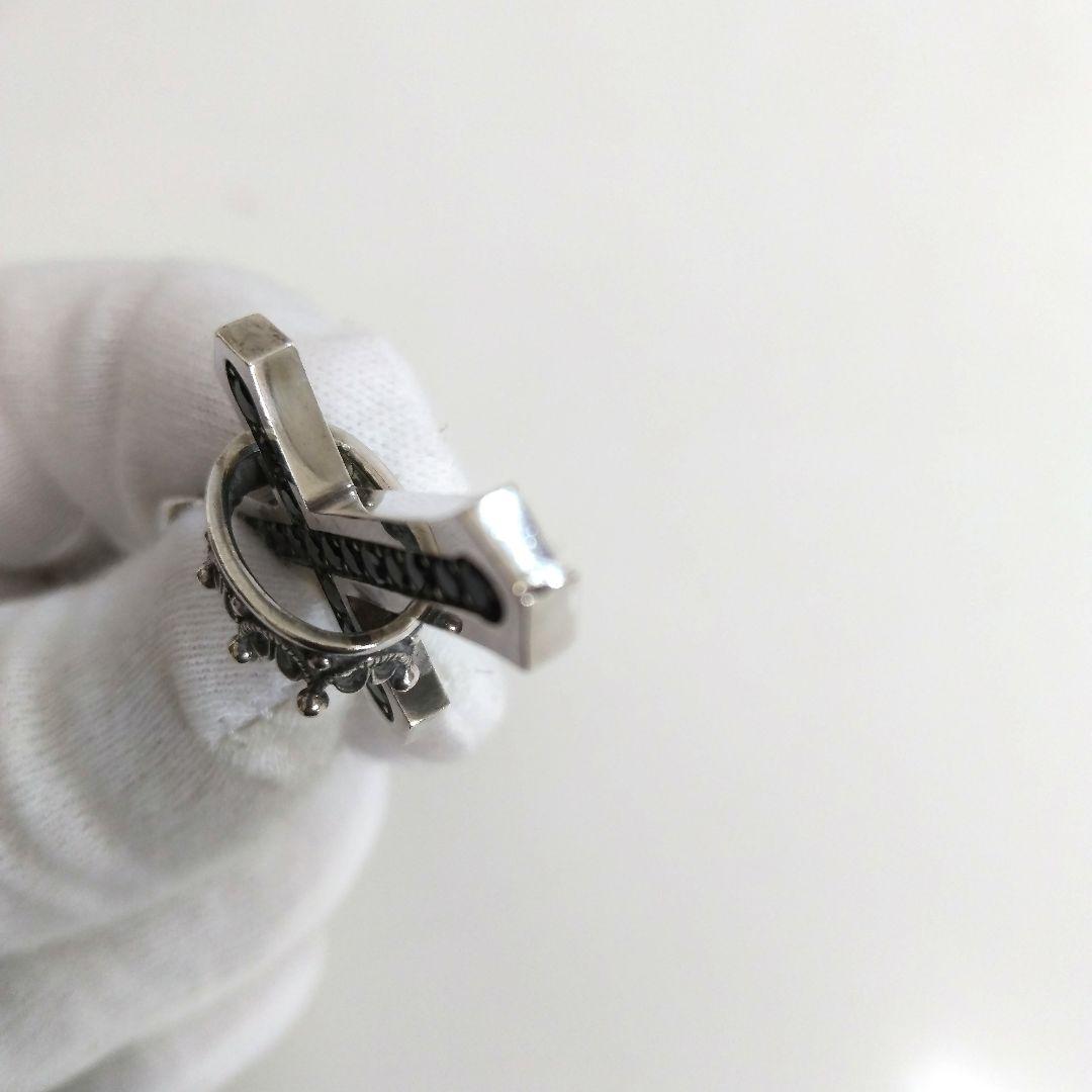 Justin Davis クロスと王冠のシルバーペンダント