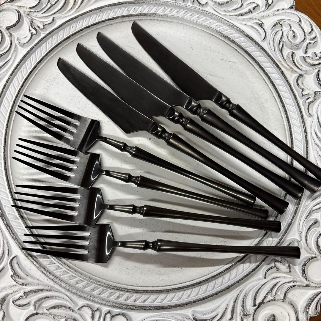 新品　未使用　ブラックカトラリーセット（ナイフ　フォーク）