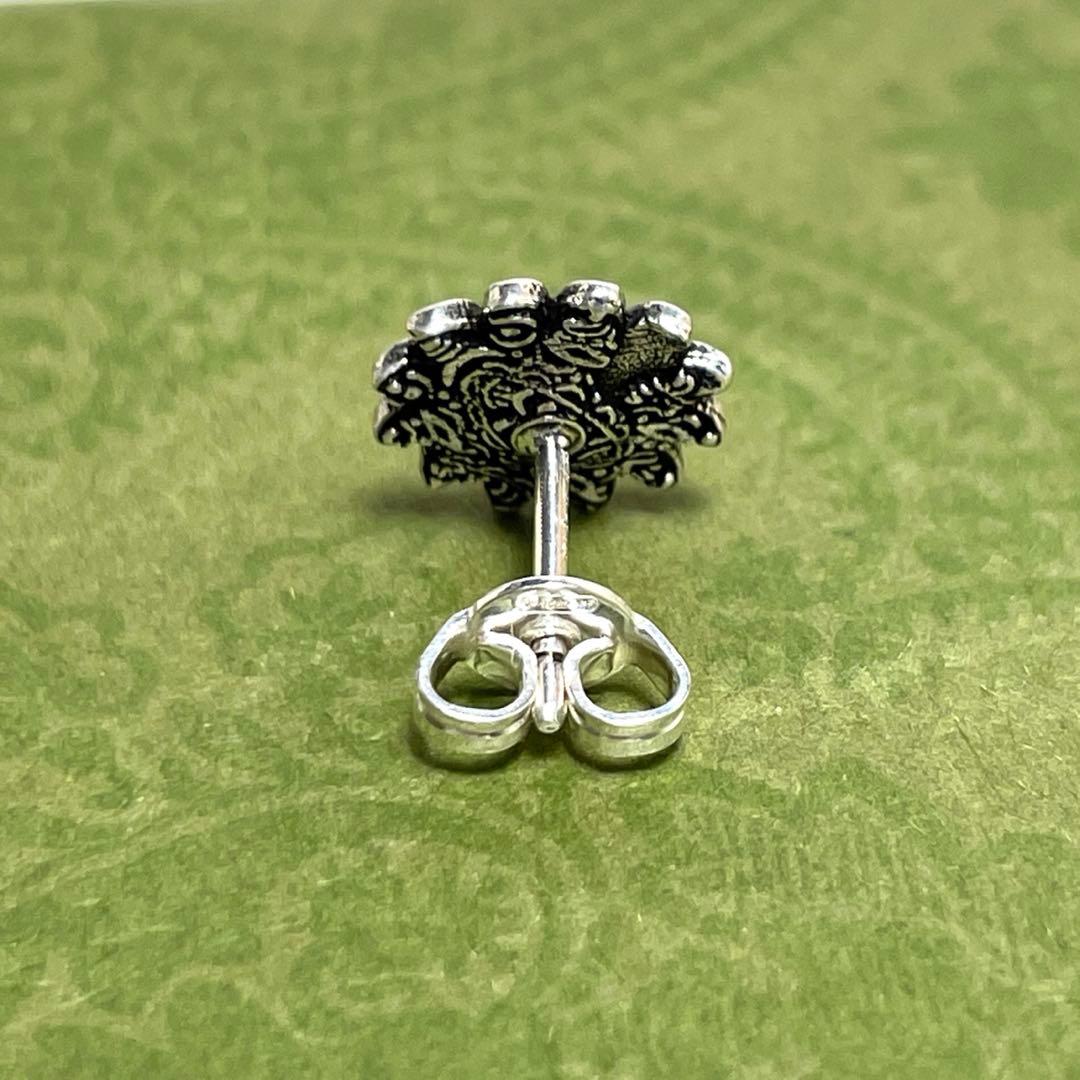 【極美品】グッチ　フラワーモチーフピアス片耳　燻加工　メンズ/レディース