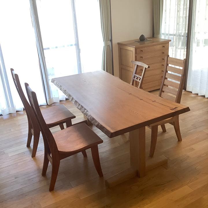 ハンドメイド 天然木 ミズナラ材 ダイニングテーブル