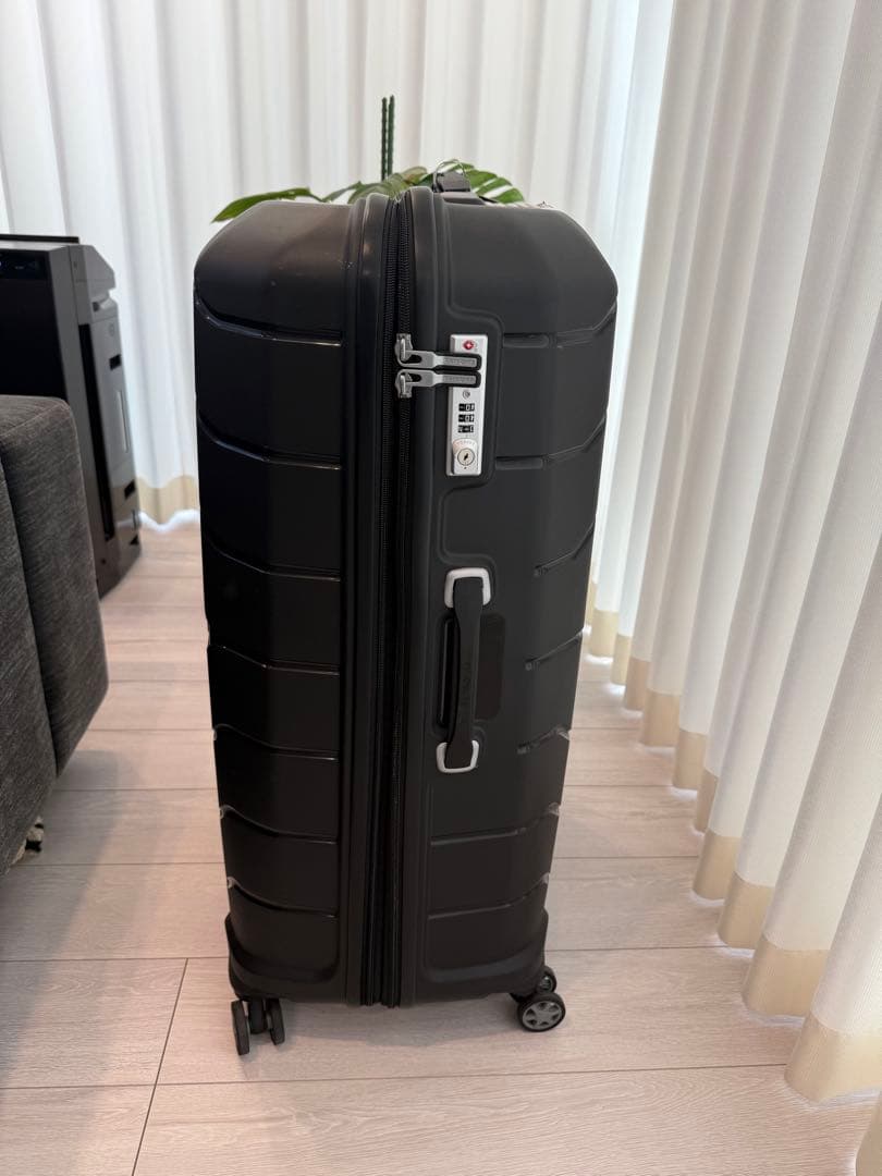 サムソナイトSamsoniteブラックハードシェルキャリーケース