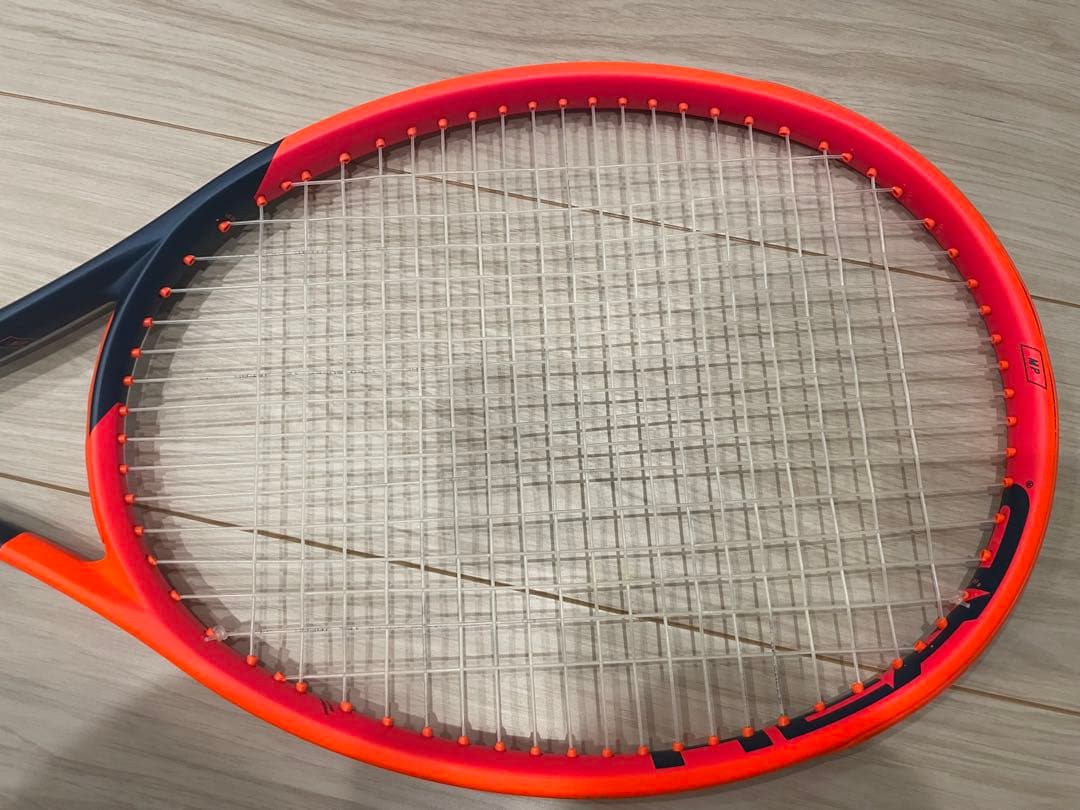 HEAD RADICAL MP400 テニスラケット グリップ2