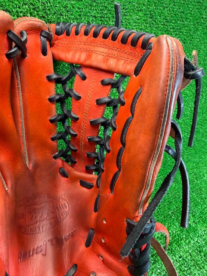 ミツワタイガー　硬式　外野手　左投げ