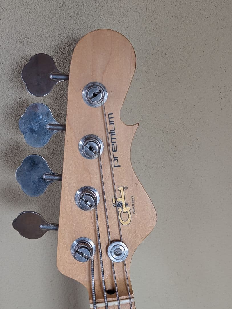 G＆L エレキベース