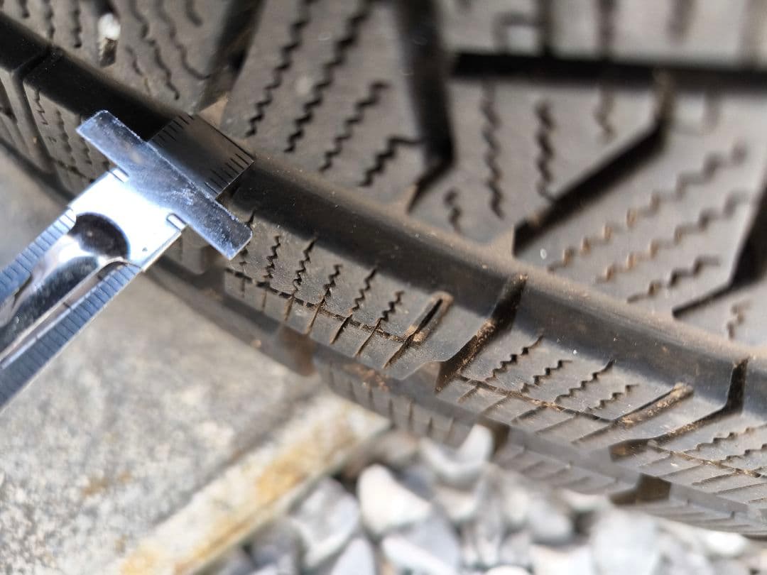 ピレリアイスアシンメトリコ225/60R18 4本セット6mm