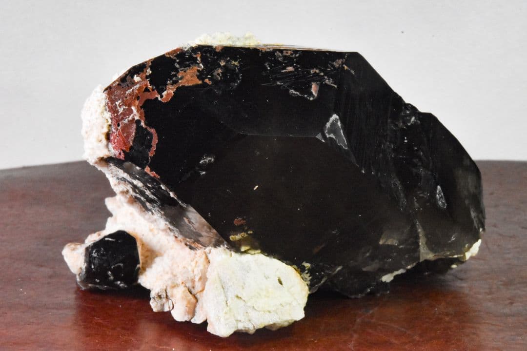 中国広東省産 モリオン玉滴石原石