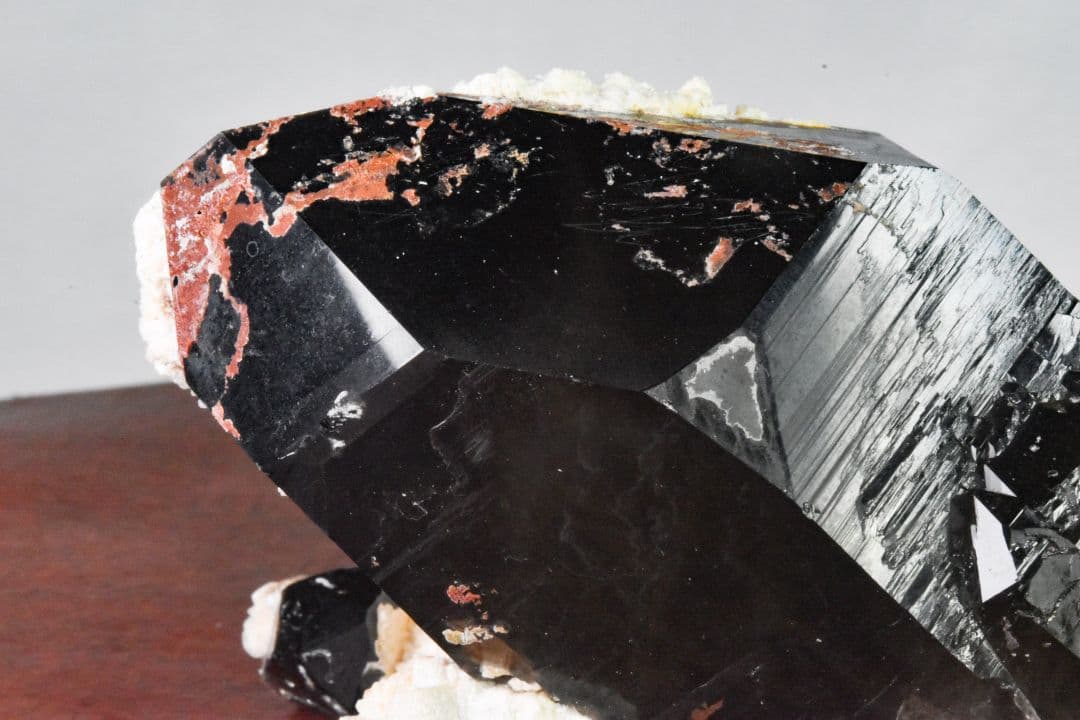 中国広東省産 モリオン玉滴石原石