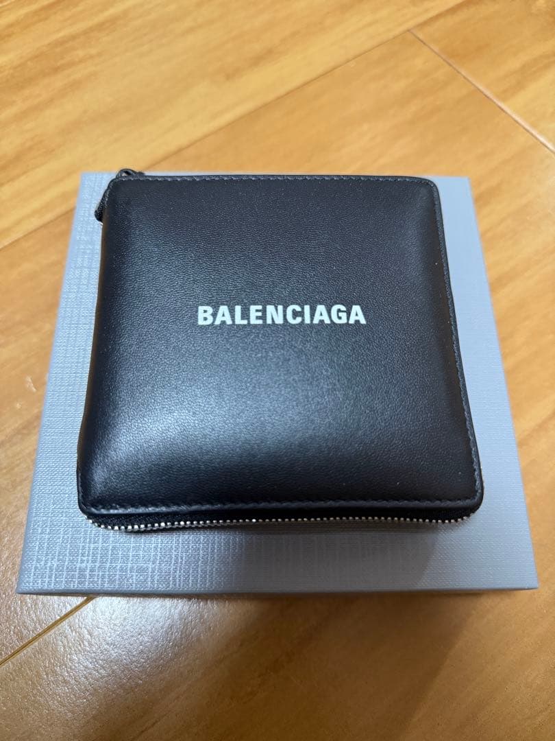 ★BALENCIAGA★二つ折り財布 バレンシアガ ジッピーウォレット ブラック
