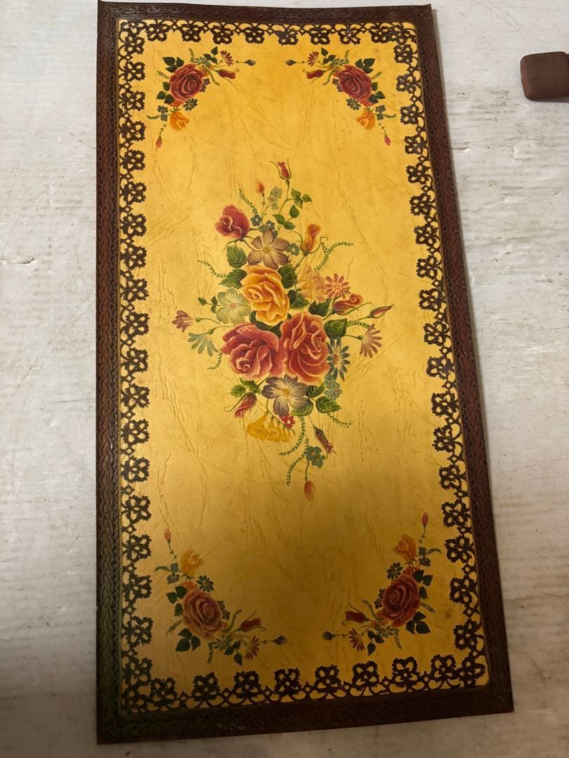 真鍮製‼️オシャレアンティーク‼️花柄装飾サイドテーブル‼️マガジンラック‼️