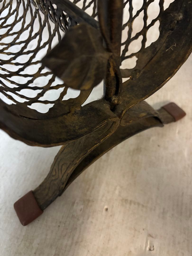 真鍮製‼️オシャレアンティーク‼️花柄装飾サイドテーブル‼️マガジンラック‼️