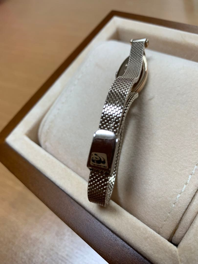 ななです。✨agete オーバルフェイスジュエリーウォッチ極美品です。