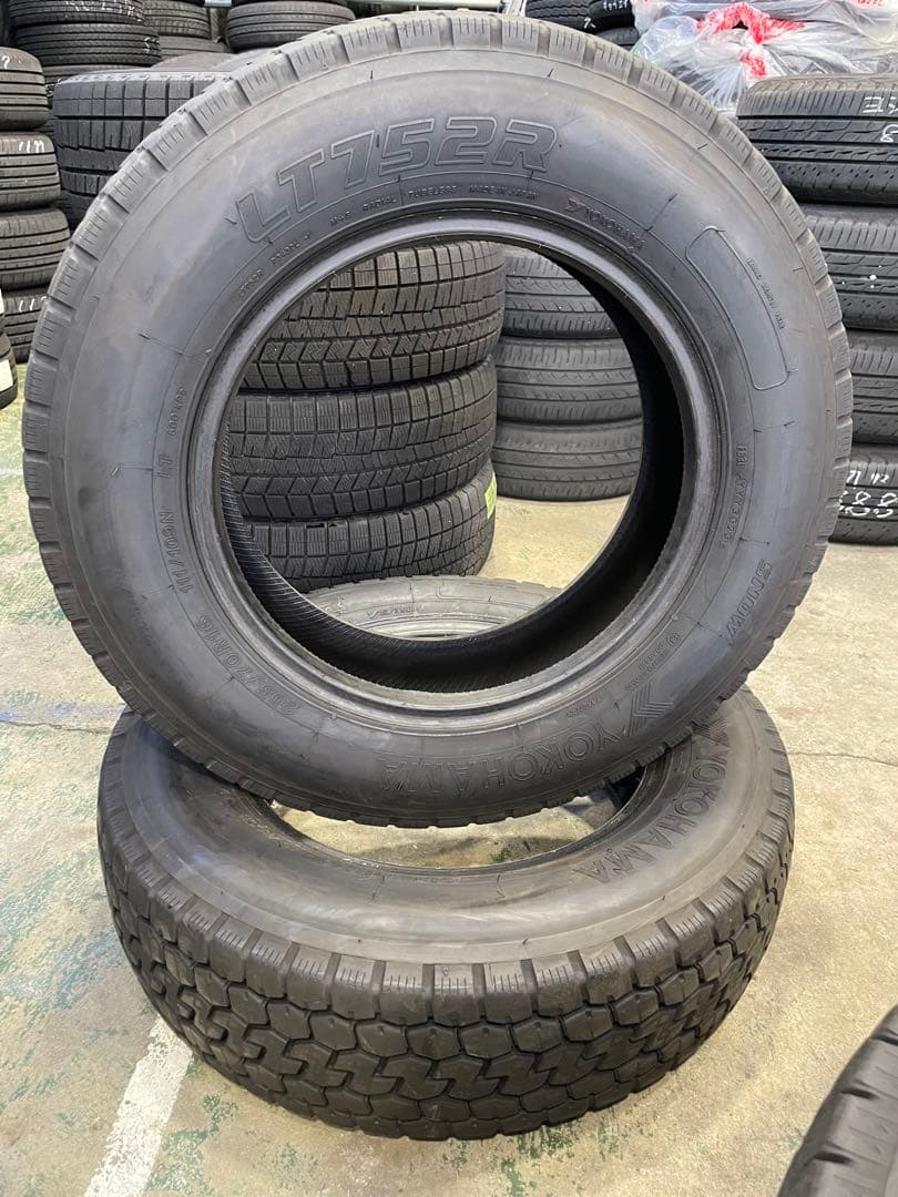 【中古オールシーズンタイヤ】205/70R16 ホイールなし２本セット