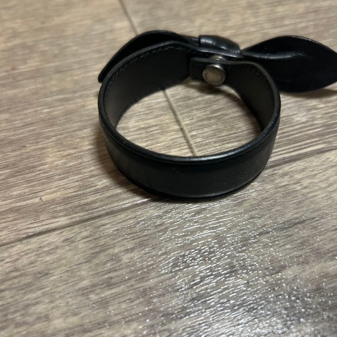 b*n様 SAINT LAURENT PARIS / レザー　ブレスレット　リボ