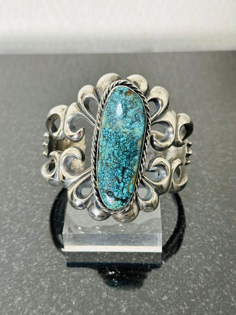 NAVAJO ナバホ モーガン ビッグターコイズ  サンドキャストワイドバングル