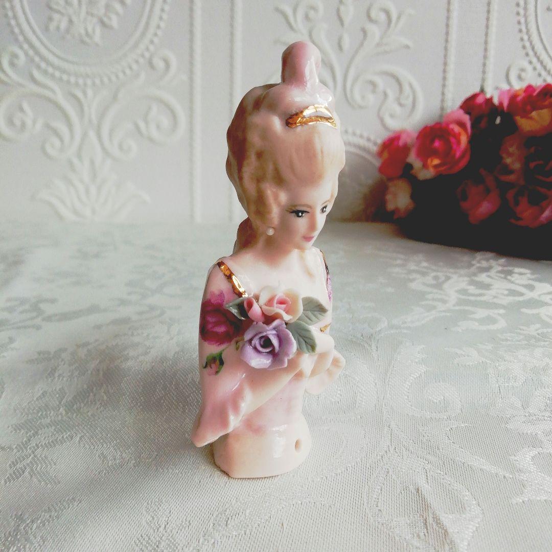 ハーフドール　ロレーヌ　磁器製　ピンクッション　ティーコゼに。