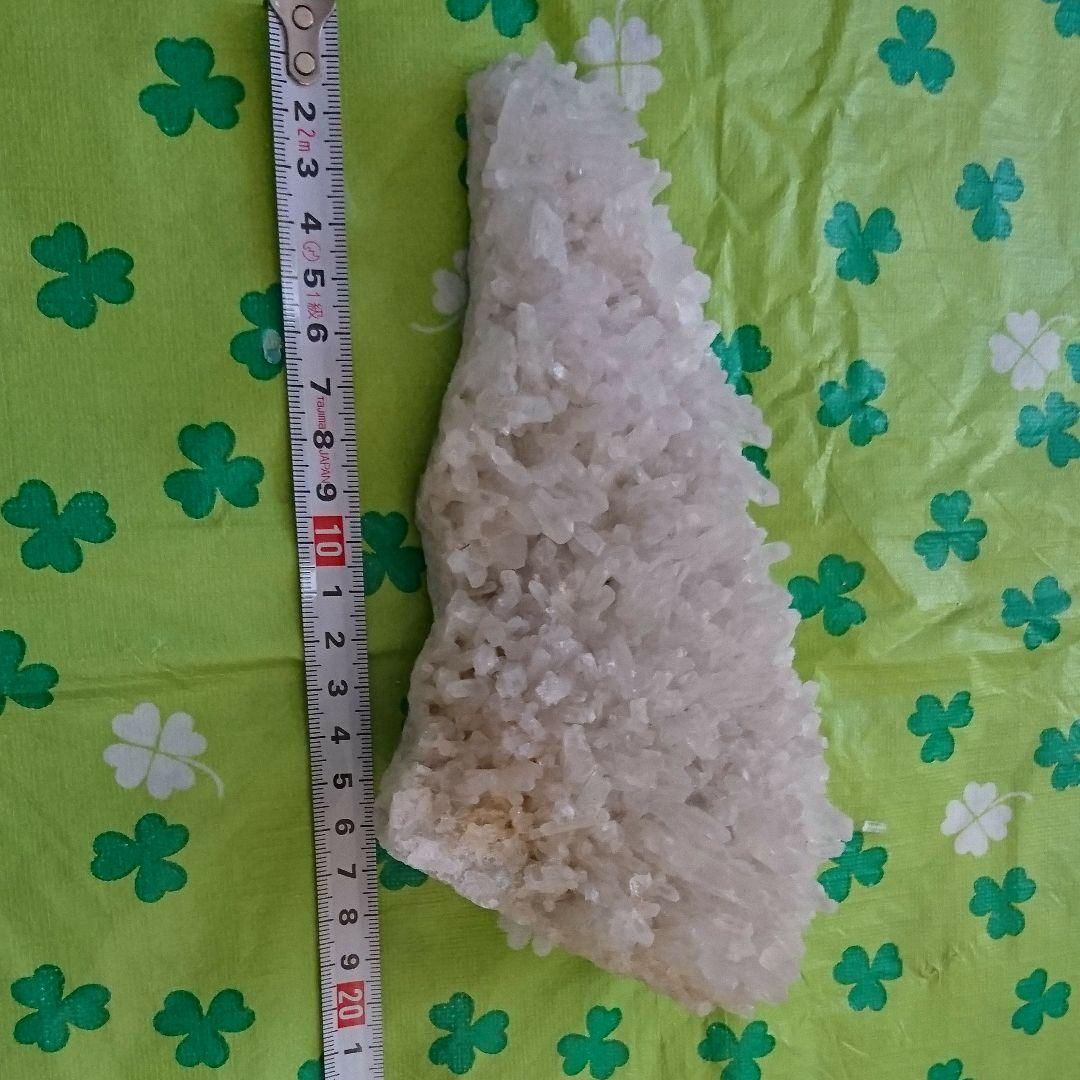 水晶クラスタ―(２０㎝サイズ)値下げしてます