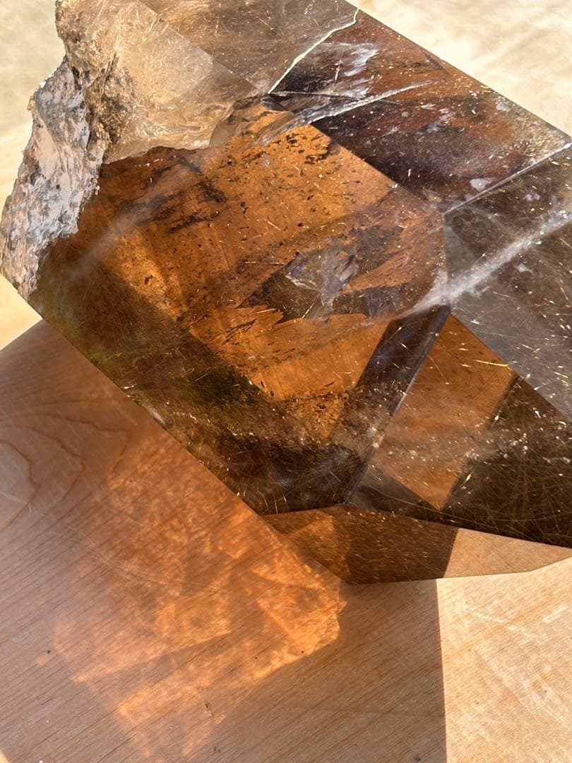 ルチレイテッドスモーキークォーツ最高品質透明度は銀河のよう