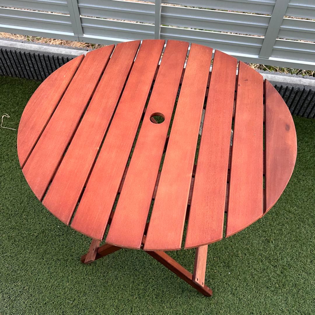 【新品】ガーデンテーブル　丸型 ウッドテーブル ガーデンパラソル