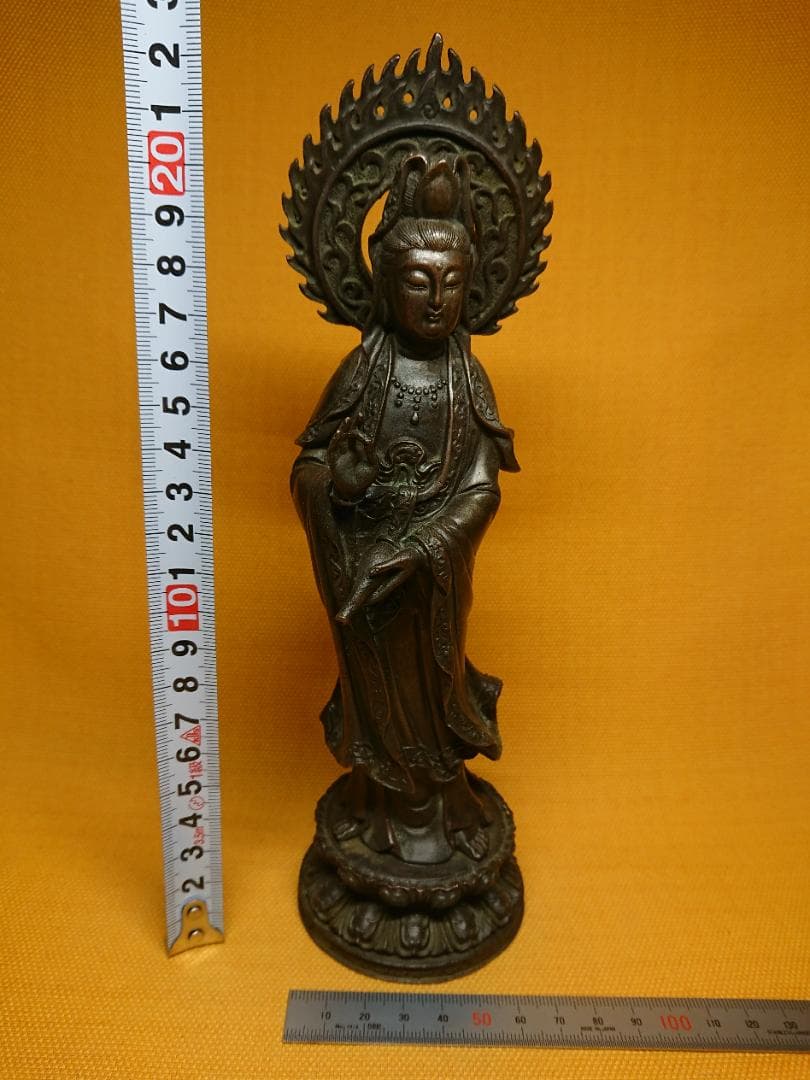 【美品】仏教美術　観音　仏像　銅製　置物　インテリア　工芸品　美術品　A1228
