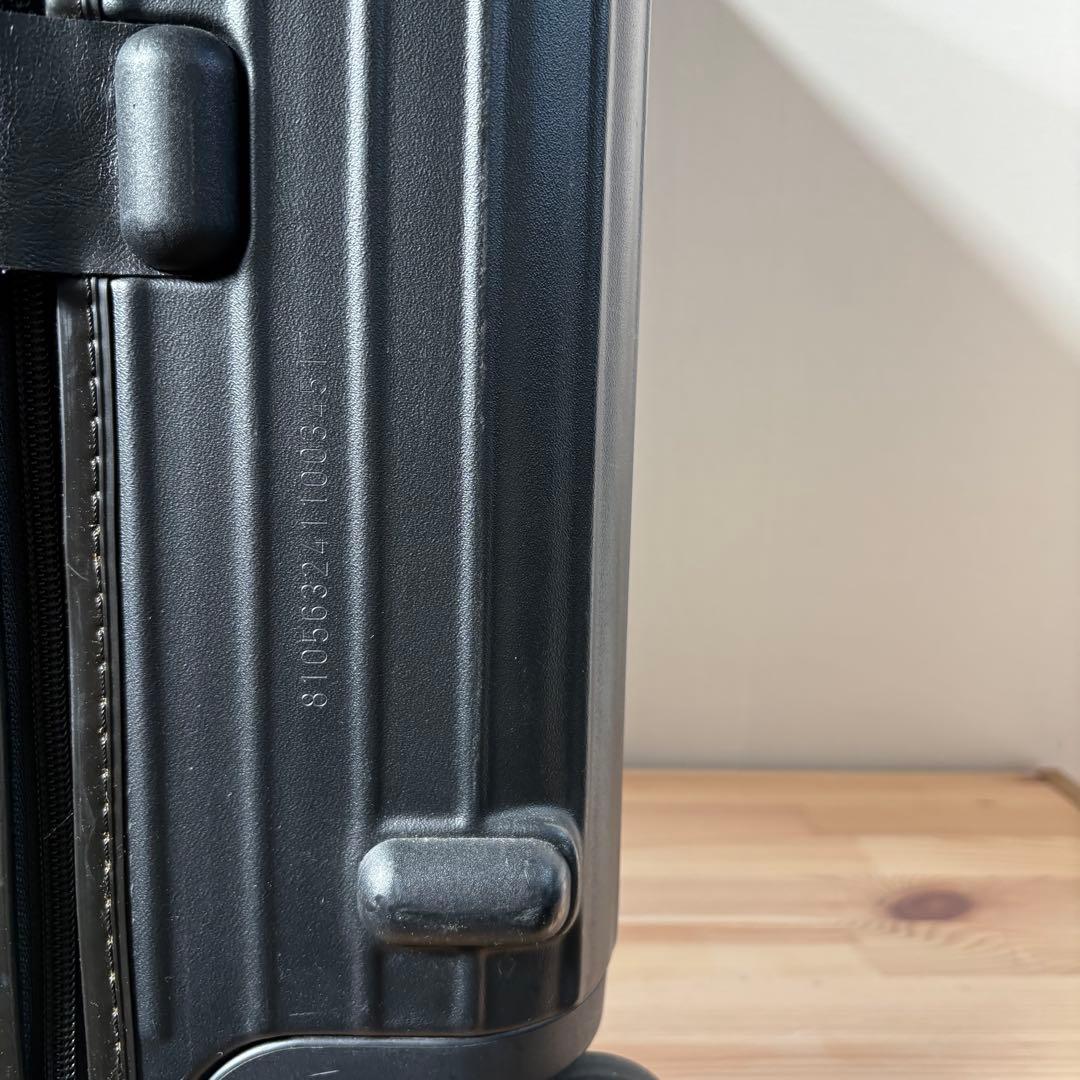 美品　RIMOWA SALSA 47L 4輪　キャリーケース　マットブラック　黒