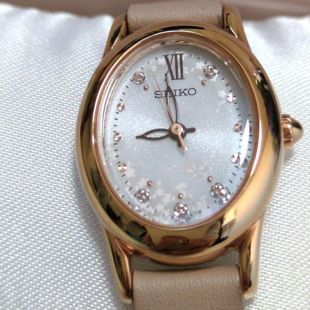 未使用に近い　セイコー2025 ソーラー 腕時計　サクラエディション　レディース