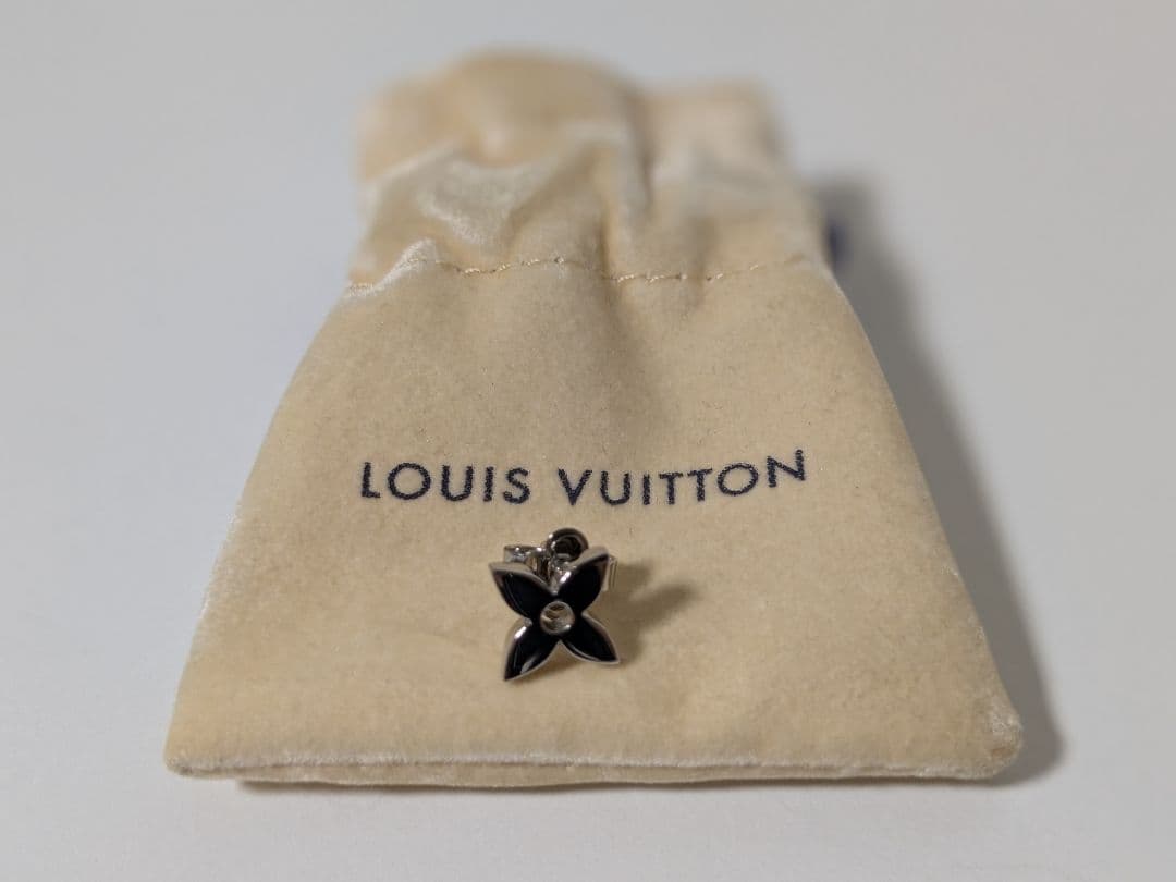 ルイヴィトン ピアス LV インスティンクト