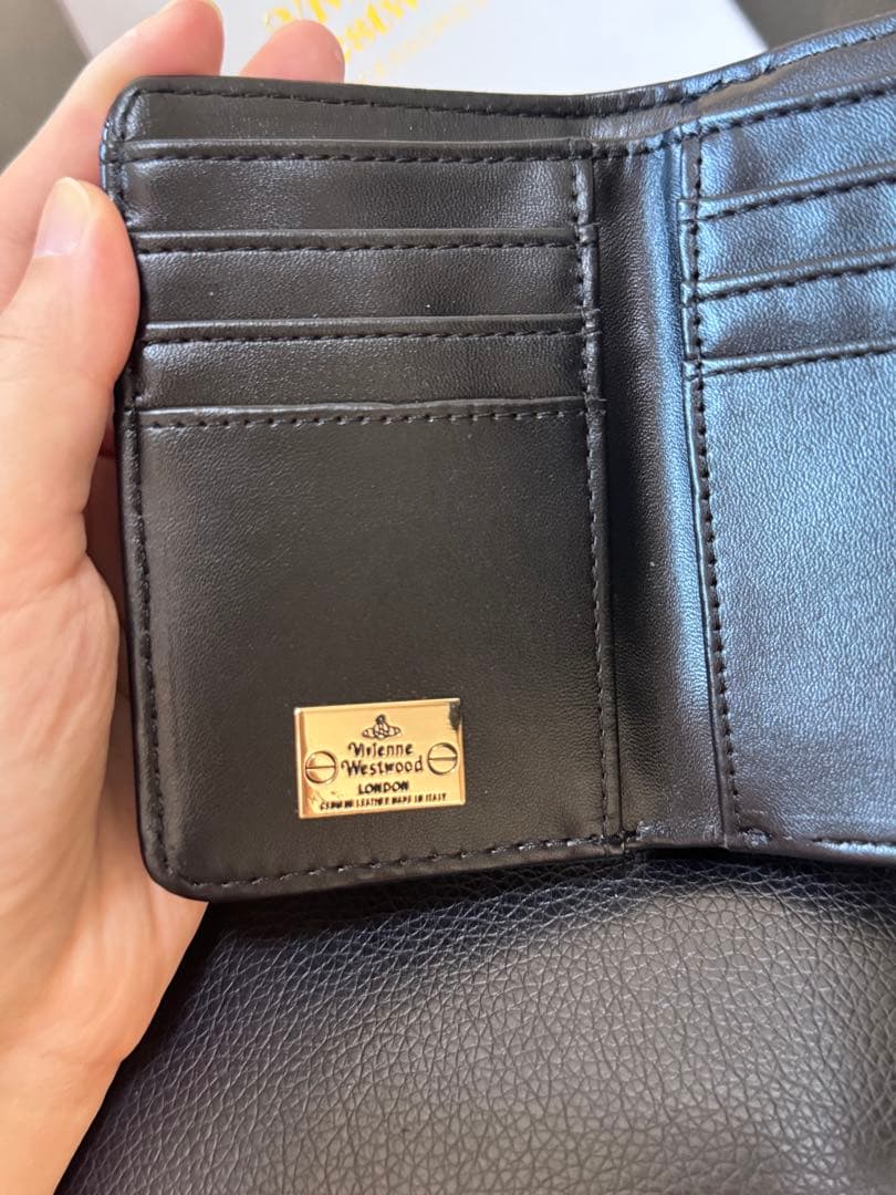 Vivienne Westwood財布 黑 三つ折財布ヴィヴィアン・ウエスウッド