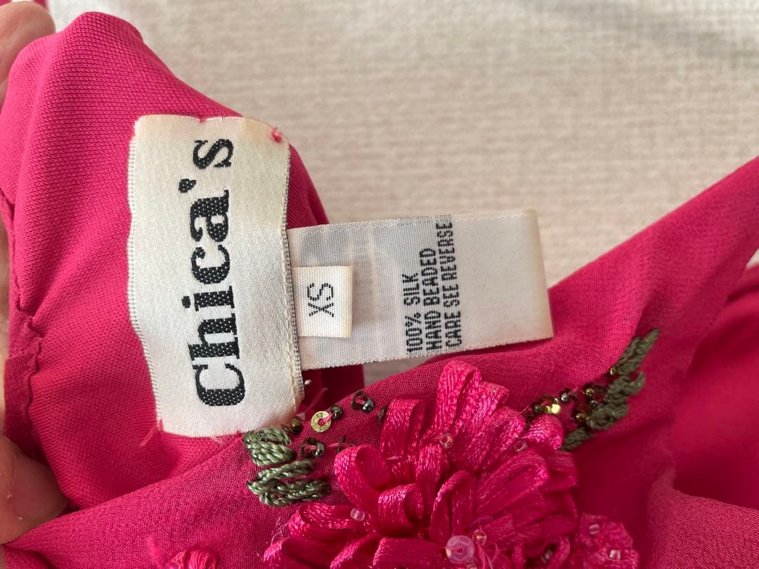 【美品】100%シルク ドレス 刺繍あり　パーティーやイベントでとても栄える！