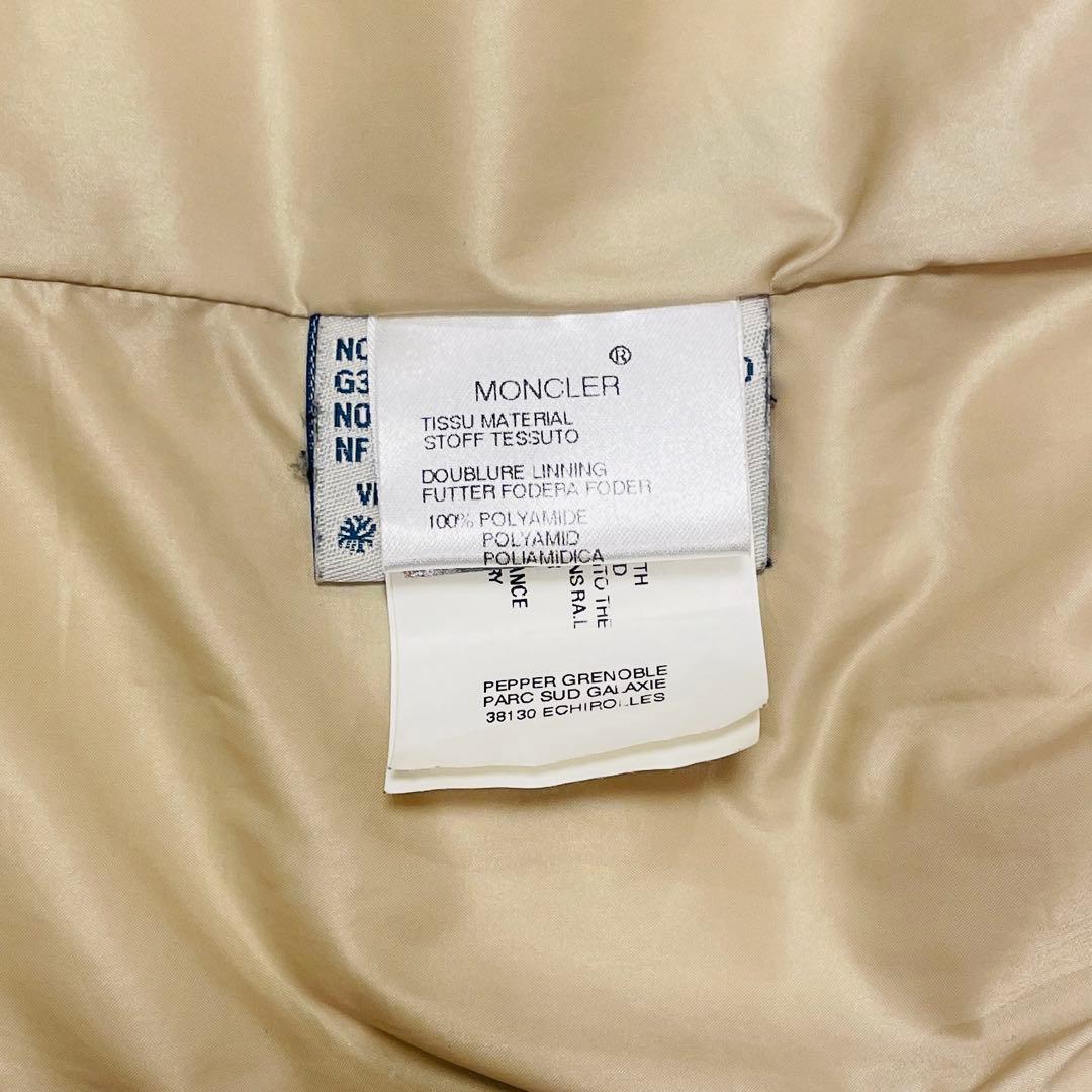 ⭐️モンクレール ダウンベスト 胸元ロゴワッペン インナーダウン
