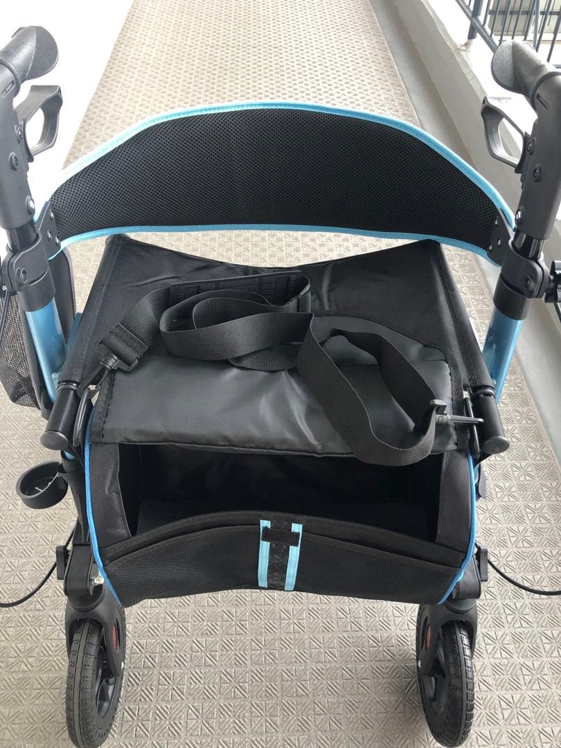 歩行器 1回のみ使用【美品】