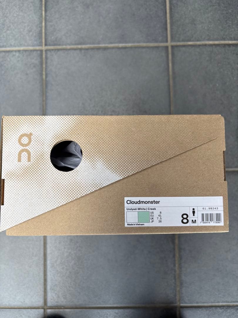 ON Cloud monster ランニングシューズ　26センチ