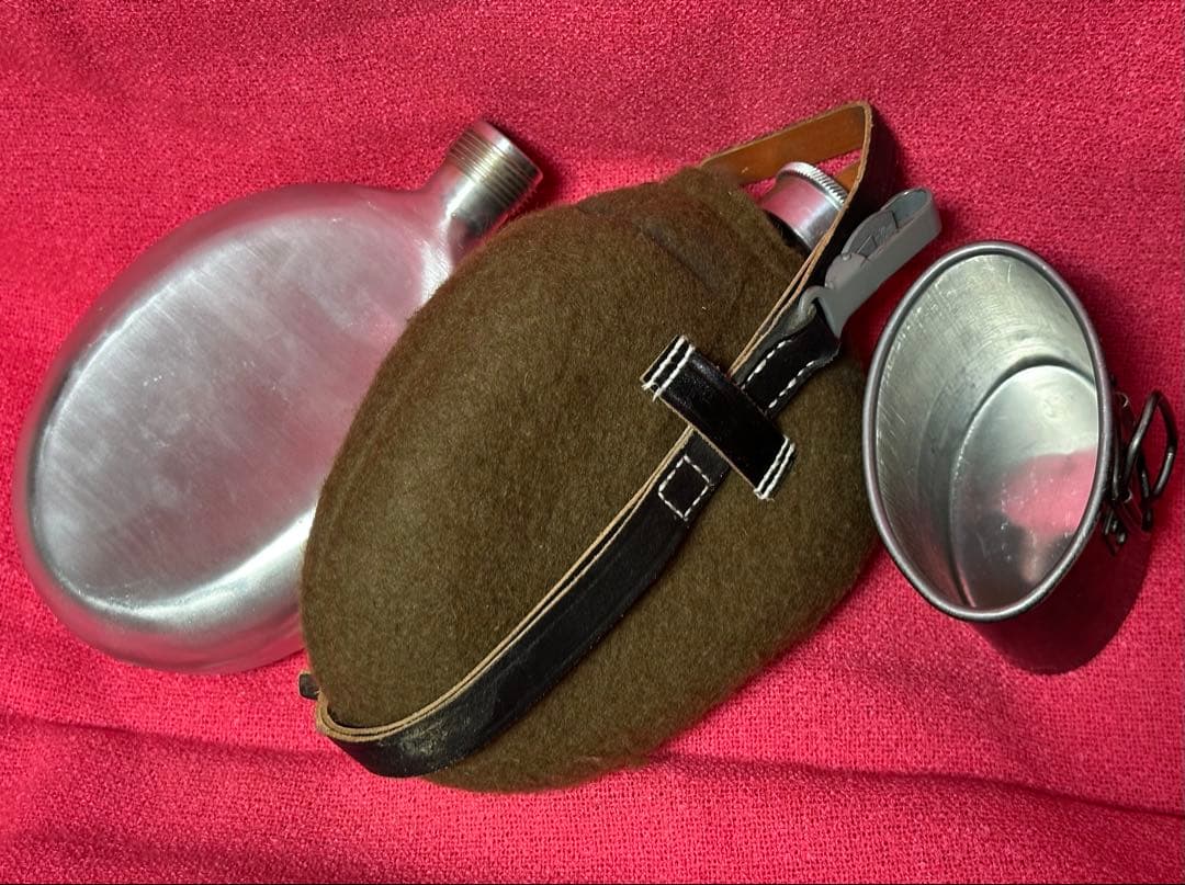 【専用】WWⅡドイツ軍／M31型アルミカップ付水筒＆兵下士官用ストレートスコップ