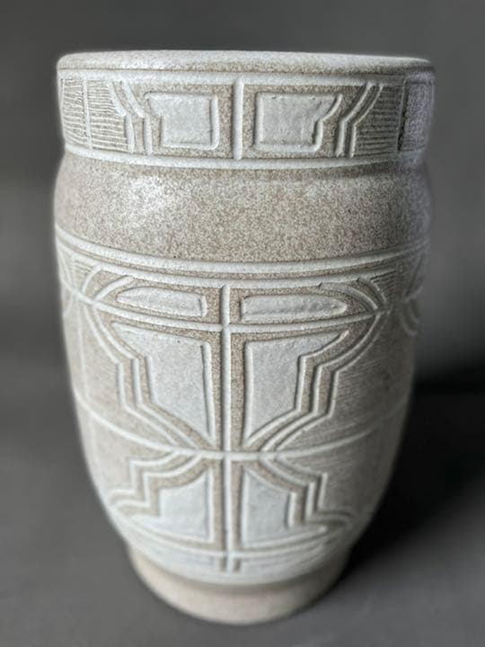 信楽焼傘立て  幾何学模様 高さ４６cm